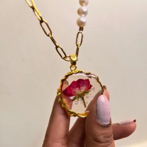 Fleur de Feu Pearl Necklace